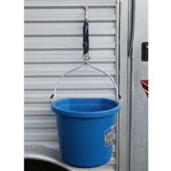 Fortiflex 20 Quart Flatback Bucket - Durable Feeding & Watering Solution for Horses -Schneiders Shop 10758 alt a