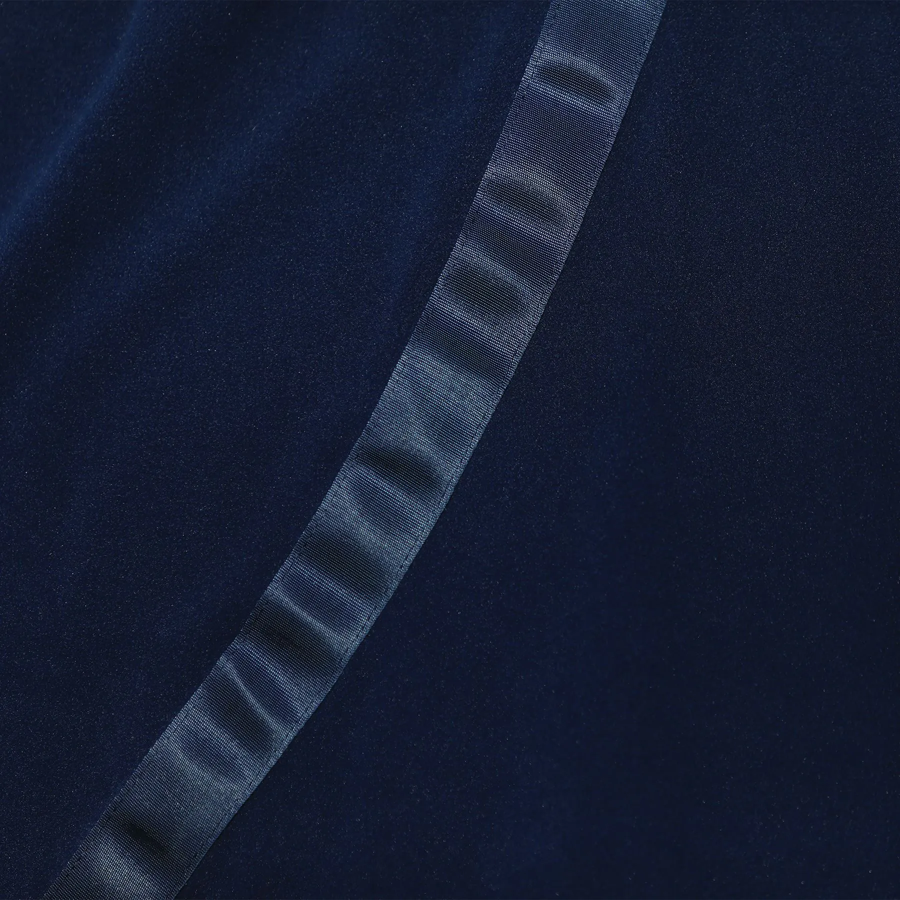 Dura-Tech® Polar Fleece Contour Cooler - Premium Horse Cooler Blanket for Comfort & Style 5 Dura-Tech® Polar Fleece Contour Cooler - Premium Horse Cooler Blanket for Comfort & Style - Image 5