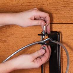 Easy-Up® Wall Mount Bucket Holder | Durable Horse Feeding Accessory 13 Easy-Up® Wall Mount Bucket Holder | Durable Horse Feeding Accessory -Schneiders Shop 42059 alt f