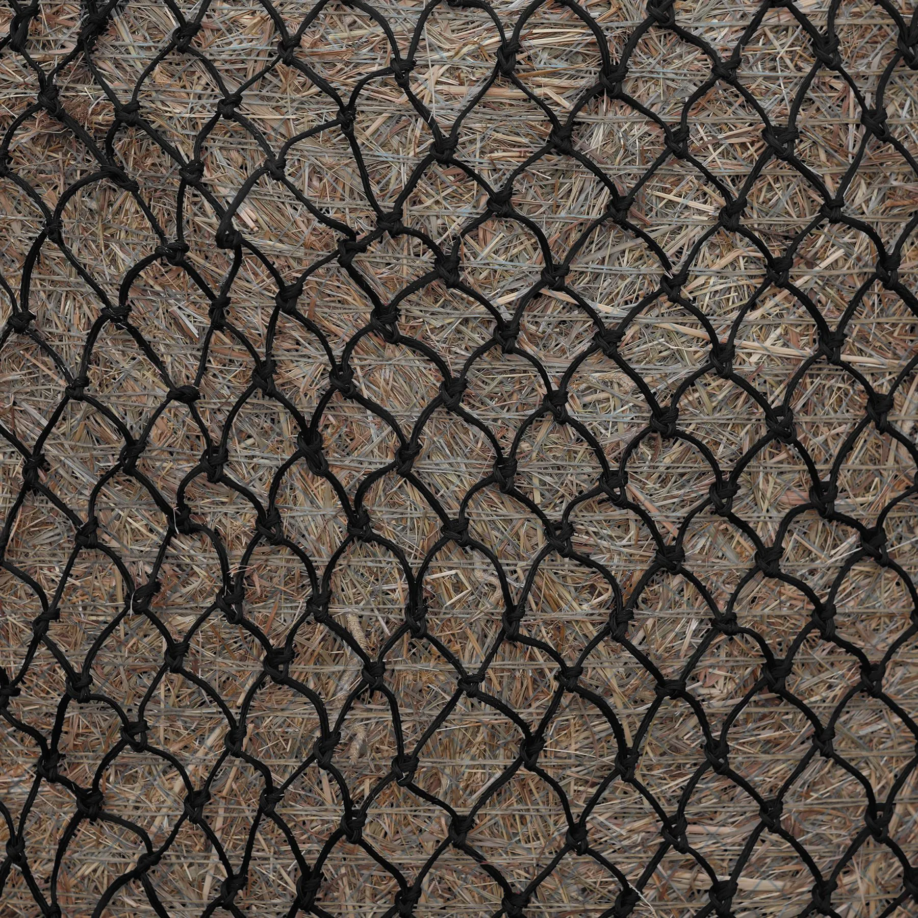 Dura-Tech® Large Slow Feed Round Bale Hay Net - Durable & Efficient Feeding Solution 7 Dura-Tech® Large Slow Feed Round Bale Hay Net - Durable & Efficient Feeding Solution - Image 7