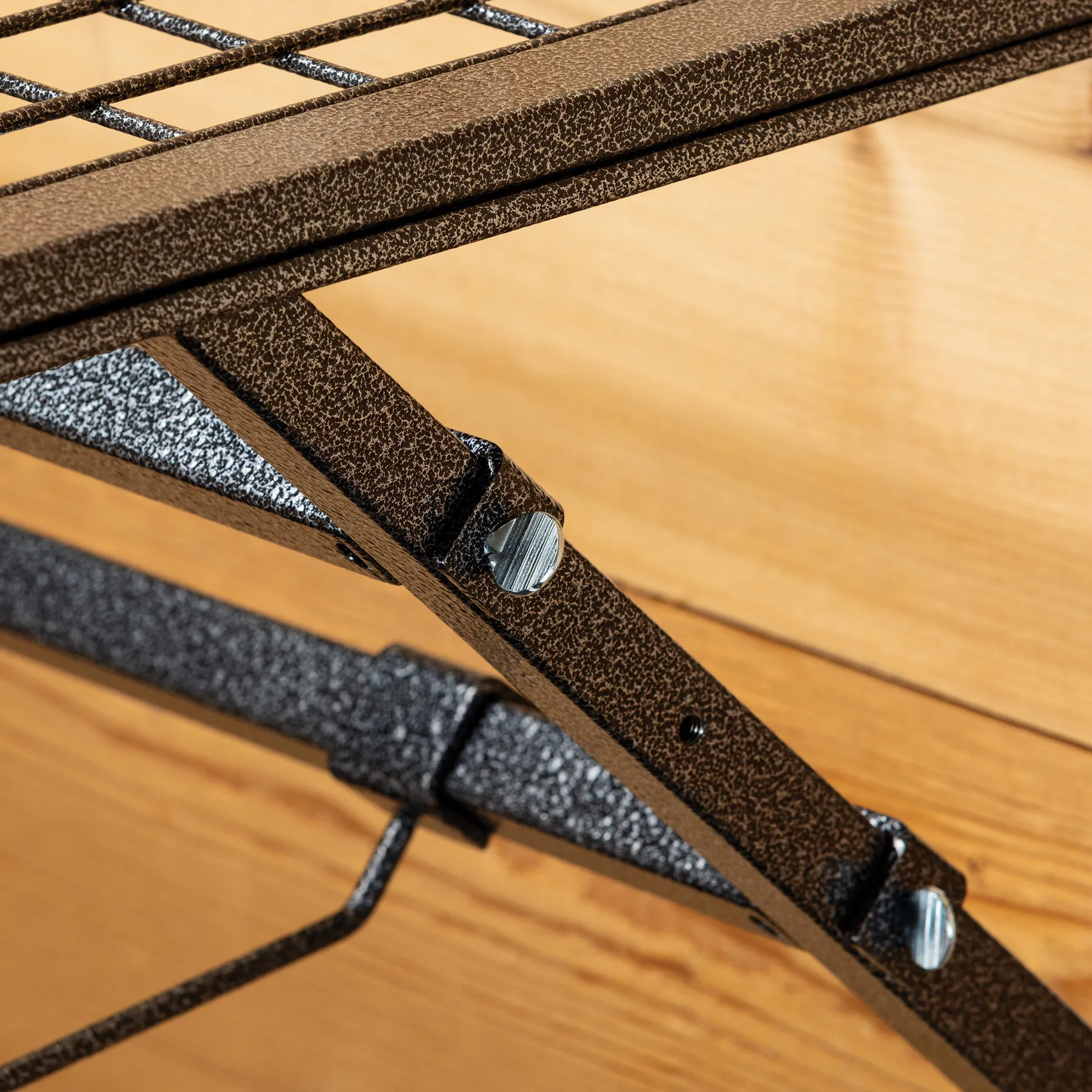 Easy-Up® Pro Series Mounted Shelf With Adjustable Hanging Bars - Premium Horse Grooming Organiser 9 Easy-Up® Pro Series Mounted Shelf With Adjustable Hanging Bars - Premium Horse Grooming Organiser - Image 9