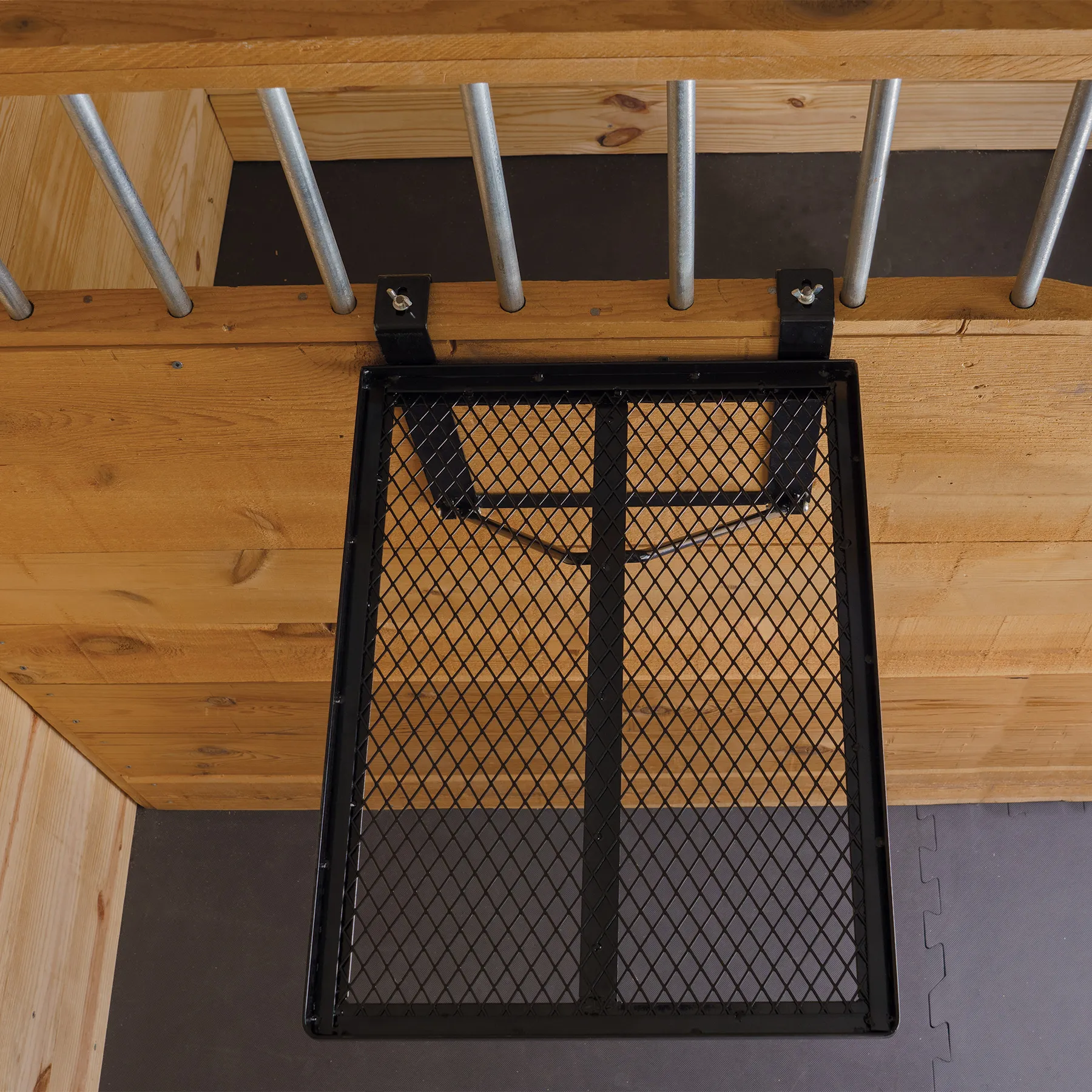 Easy-Up® Stall Front Collapsible Shelf - Portable Horse Grooming Organizer 7 Easy-Up® Stall Front Collapsible Shelf - Portable Horse Grooming Organizer - Image 7