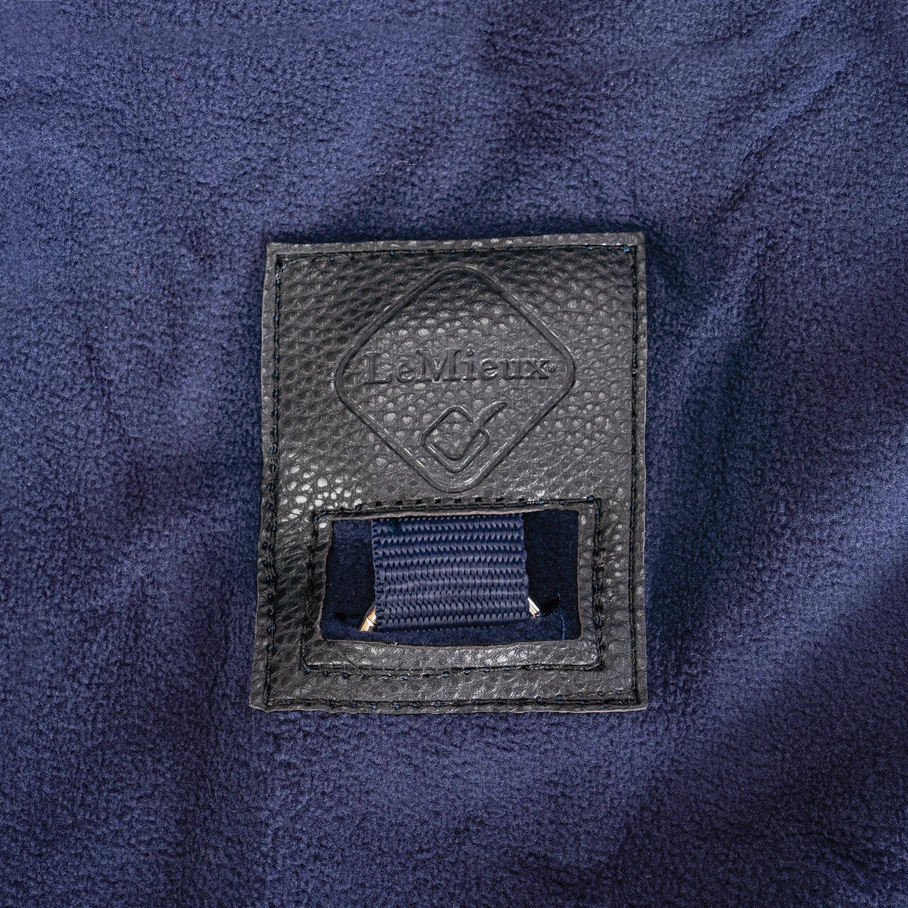 LeMieux® Fleece Cooler Rug - Premium Horse Cooler Blanket for Show or Stable 7 LeMieux® Fleece Cooler Rug - Premium Horse Cooler Blanket for Show or Stable - Image 7